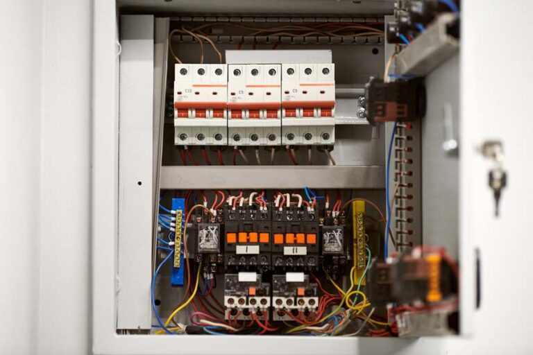 electric board - watchingwatts.com